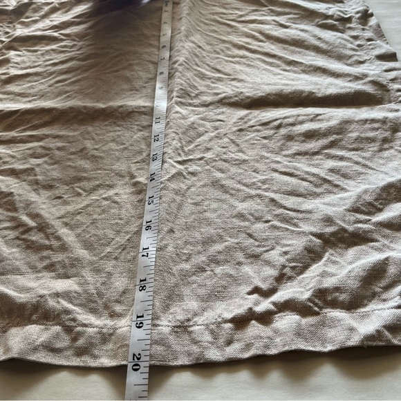 Unbranded Set of Two Oatmeal Tan Linen Napkins - Picture 7 of 13